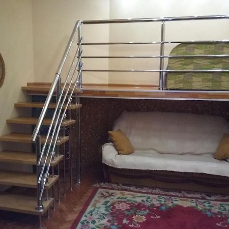 Pleasurable Apartment Near The Khotkevych Palace Lviv Exterior photo